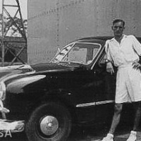 Seletar_1949_Dad_and_car